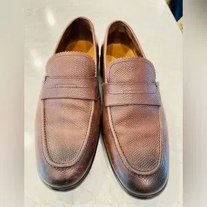 Bally - Midwest calf grained leather loafer with rubber sole. Great condition. m_65d8bda191e0530b2a1ff97b.jpg main image 3